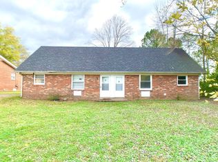 442 Circle Dr, Clarksville, TN 37043