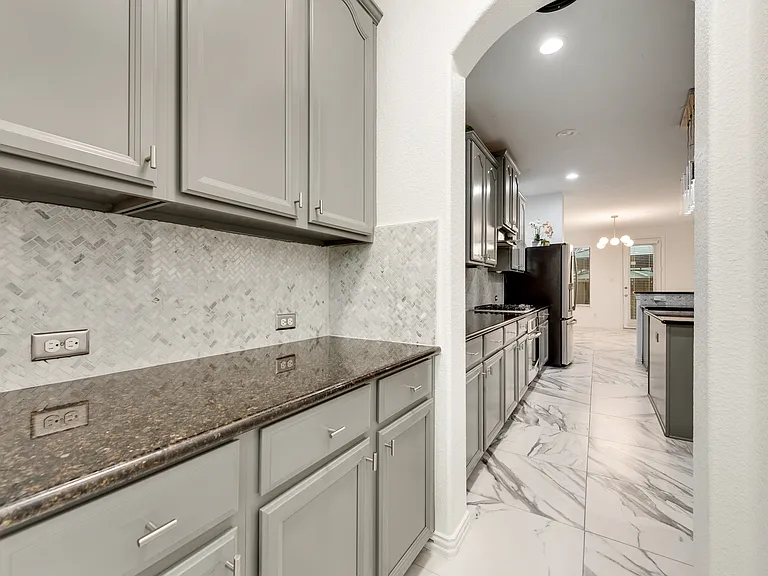 305 Blythe Bridge Dr — Photo 11