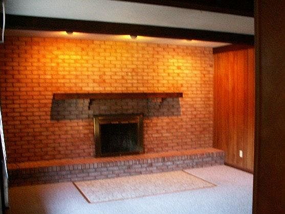 Master bedroom w/fireplace