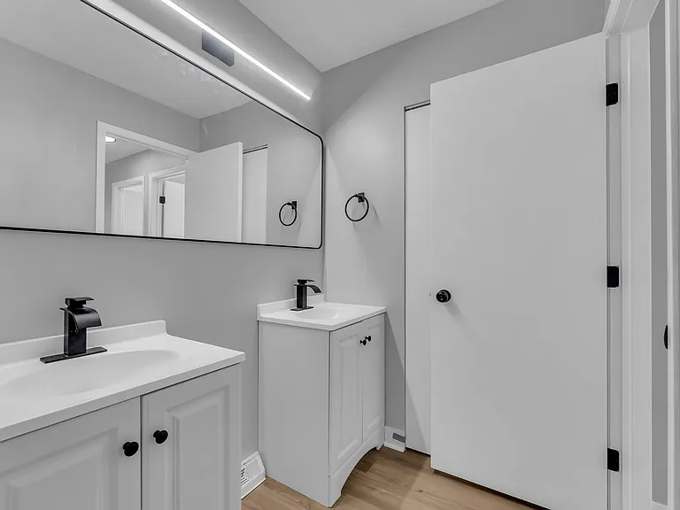 518 Turnberry Ln — Photo 11