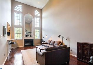 40 Heritage Hills Dr, Washington Crossing, PA