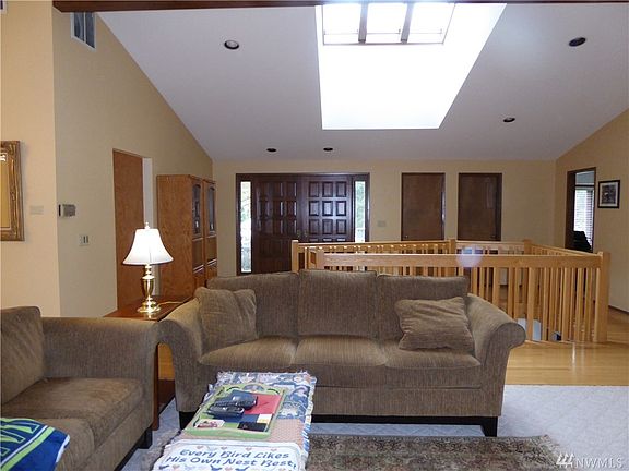 5th image of 3908 25th Avenue Ct SE