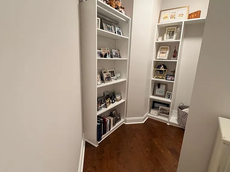 300 Grandview Ct #323 — Photo 30