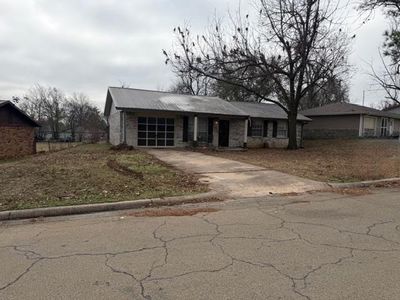 811 Parkview Dr, Cushing, OK, 74023