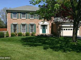 9 Founders Mill Ct, Rockville, MD 20855