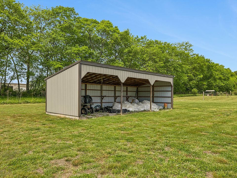 55th image of 2461 Bodenham Rd