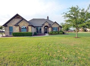 181 Canyon Dr, Decatur, TX 76234