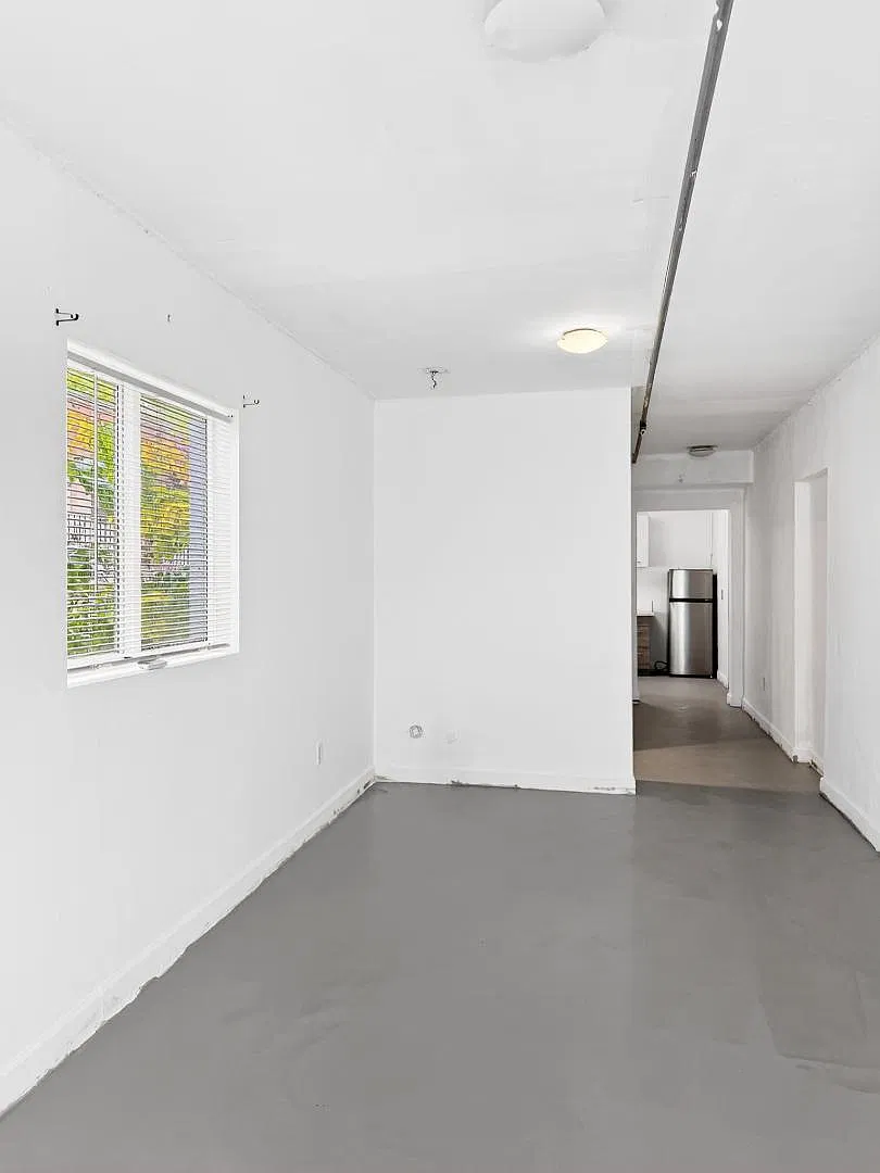 444-542 SW 3rd Street - 542 SW 3rd St, E3 — Photo 3