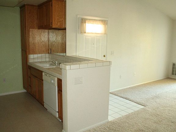 2nd image of 8020 Walerga Rd Unit 1120
