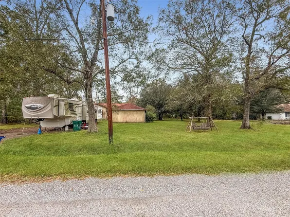 4585 Eaves Rd, Vidor, TX 77662