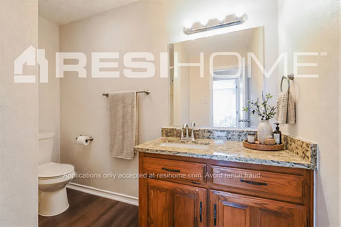 209 Madre Cir — Photo 11