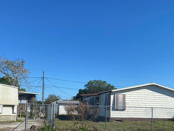 2nd image of 4345 SE 22nd Ct