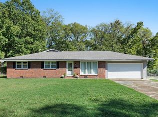 721 E Lakeside Dr, Florence, AL 35630