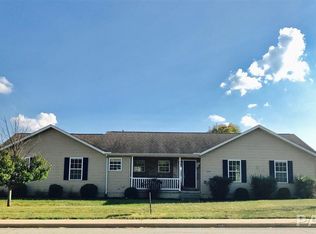 1300 W Cloverdale Rd, Chillicothe, IL 61523