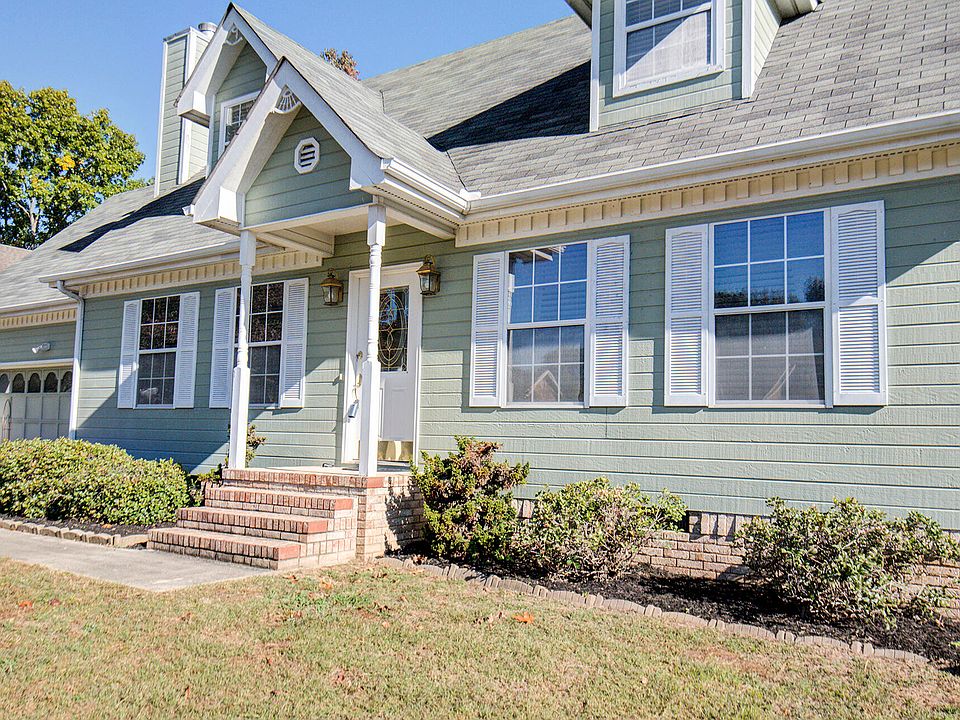 1st image of 155 Willow Creek Dr