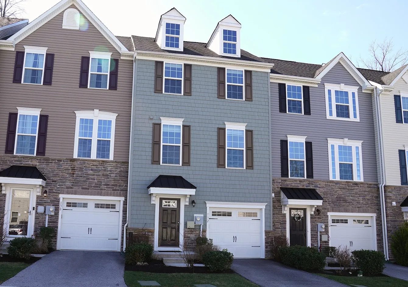 3 bed, 1630 sqft, $2,950 — Photo 2