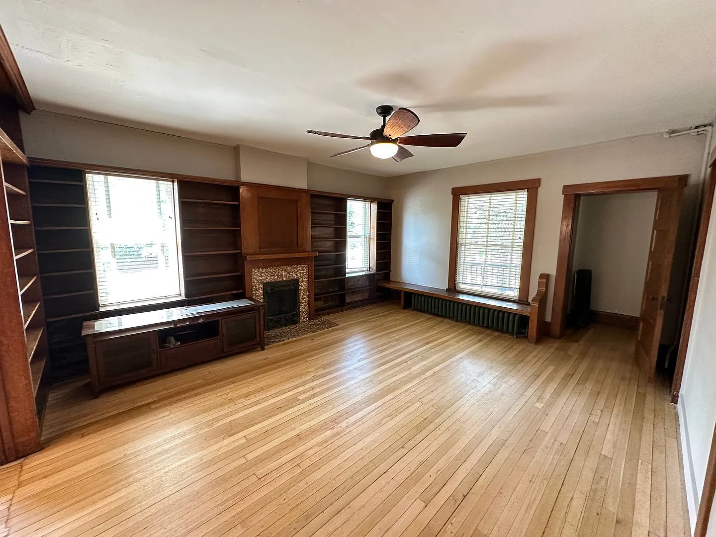 W 8th Ave 393 NPR — Photo 4