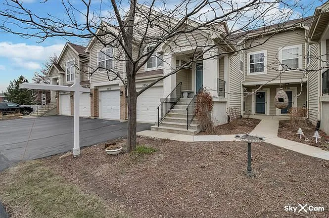 2 bed, 1658 sqft, $2,350 — Photo 1