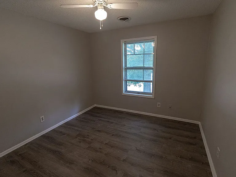 2904 Leeway Dr #B — Photo 17