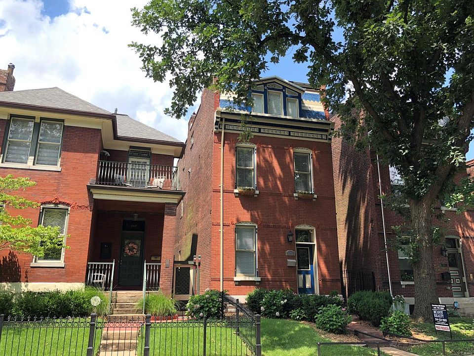 1st image of 2215 Arsenal St