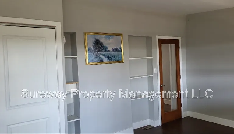 1131 Sterling Ave — Photo 5