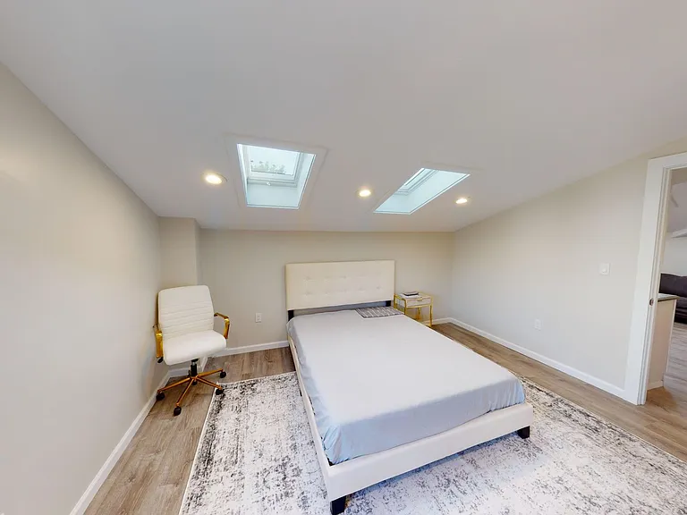 539 Orange St — Photo 4