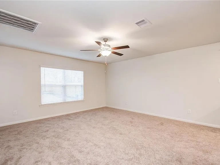 10699 Lost Maples Dr — Photo 18