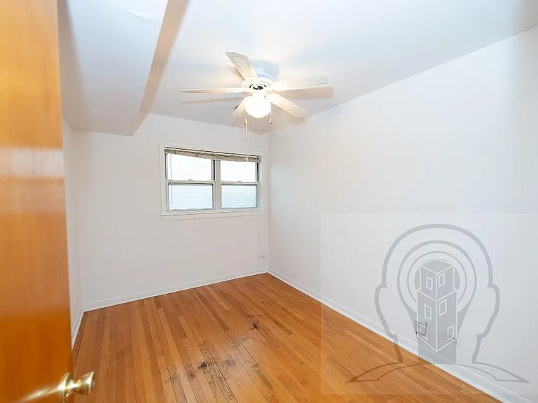 5222 W Belmont Ave #2F — Photo 6