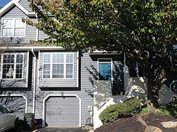 2nd image of 203 Lakeside Dr