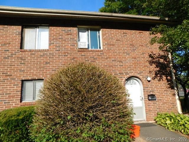 1st image of 64 Wakefield Cir Unit 64