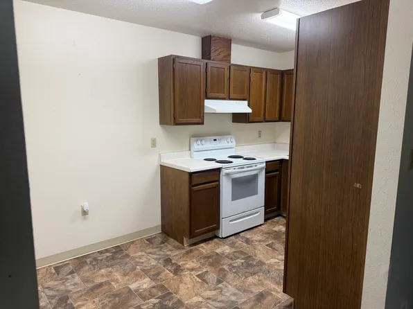 302 Main St N, Woodworth, ND