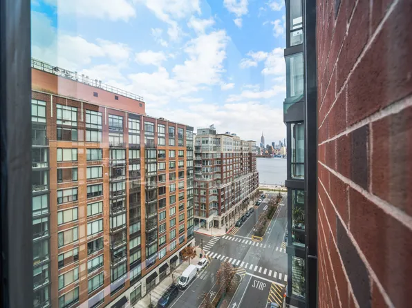 1000 Maxwell Lane image 6 of 45