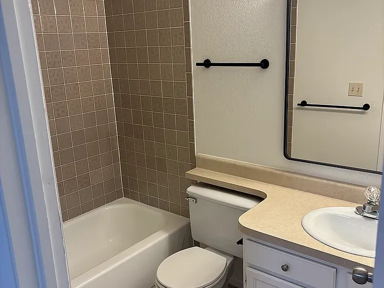 1184 Lily Ct — Photo 18
