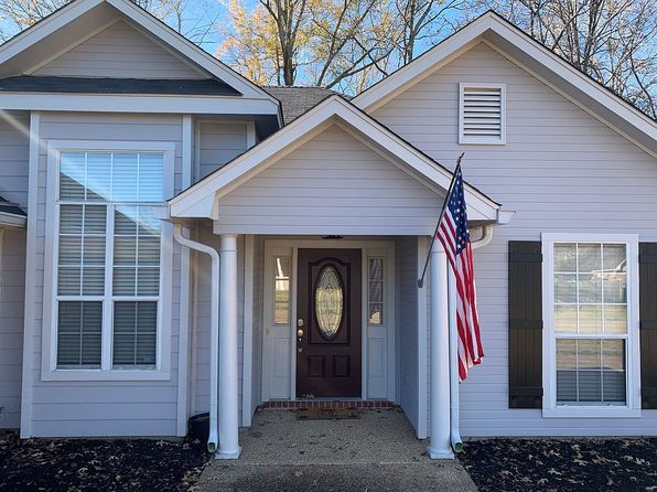 417 Hemlock Dr, Flowood, MS 39232
