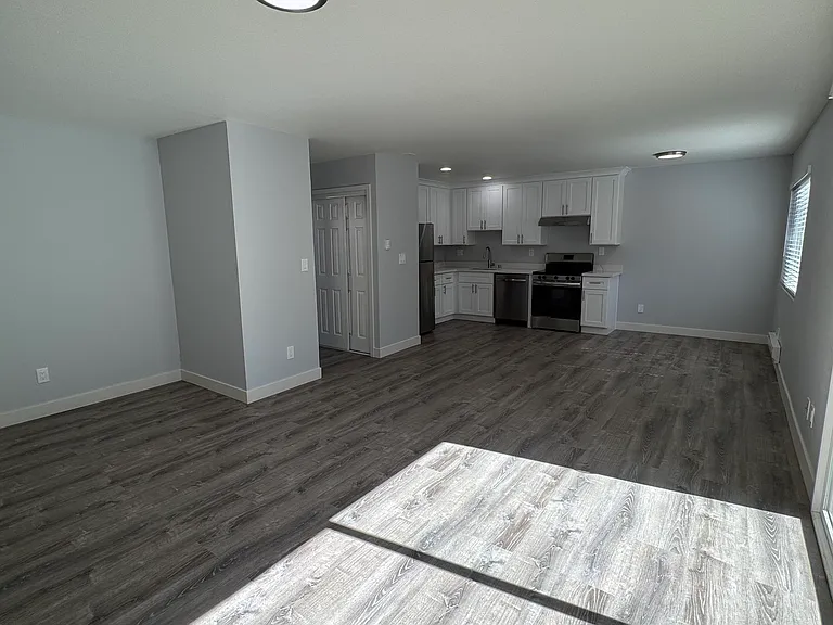 Silicon Valley Apartments — Photo 41