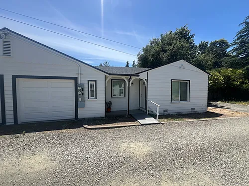 2161 Harding Ave #C Photo 1 2161 Harding Ave #C Photo 1