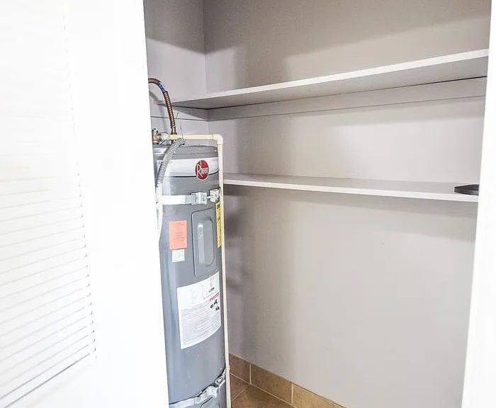 Vista Hills Apartments — Photo 42
