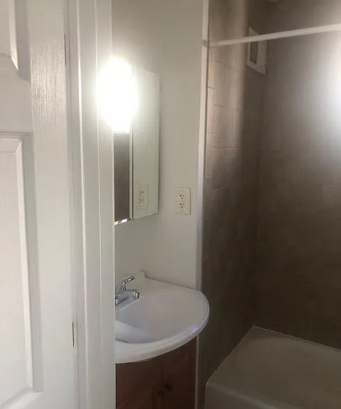 1220 Daly St — Photo 11