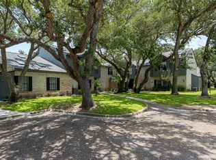 210 Oak Bay St APT 502, Rockport, TX 78382