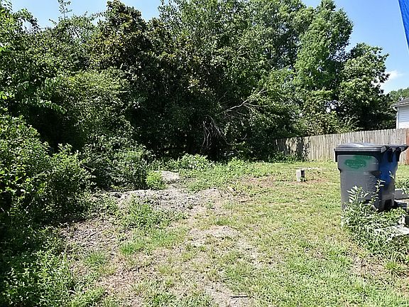 5th image of 1334 Flint Hill St