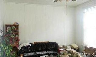 4th image of 2316 McLaran Ave