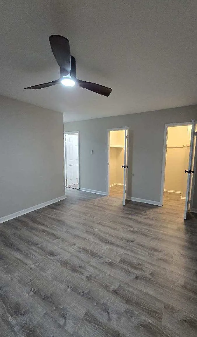 3 bed, 1337 sqft, $2,600 — Photo 4