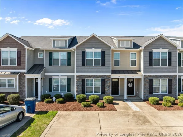 172 Collinwood Dr, Raeford, NC 28376