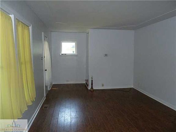 5th image of 529 W Hodge Ave