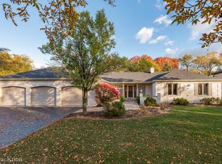 317 Hambletonian Dr, Oak Brook, IL