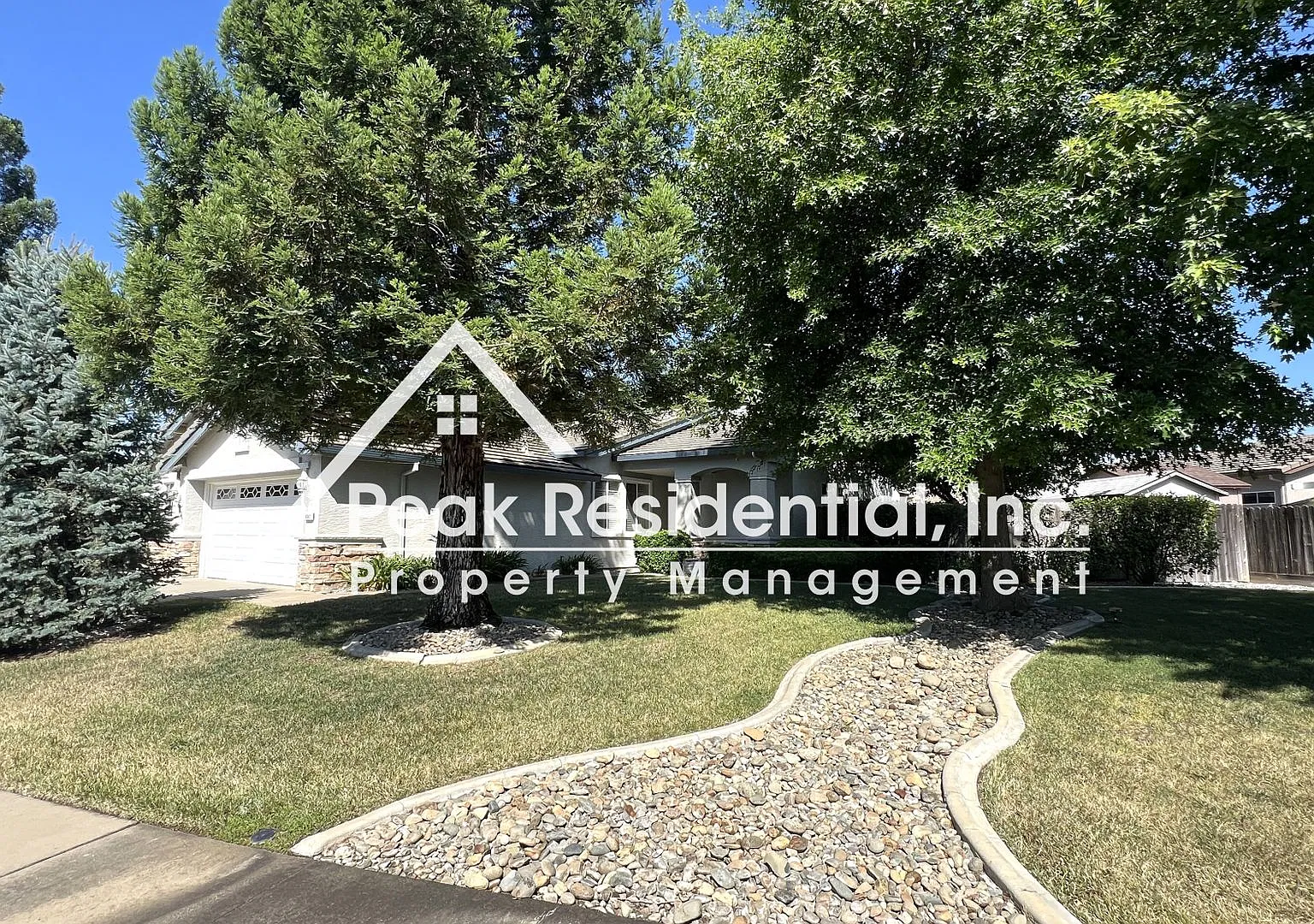 Wonderful 3bd/2ba Vintage Park Home with Covered RV Access! — Photo 1