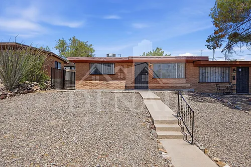 1808 W Caravelle Rd Photo 1