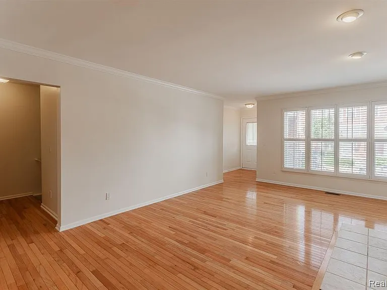 159 Allenhurst Ave — Photo 8