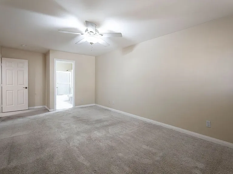 8217 Diamond Star Ct — Photo 18