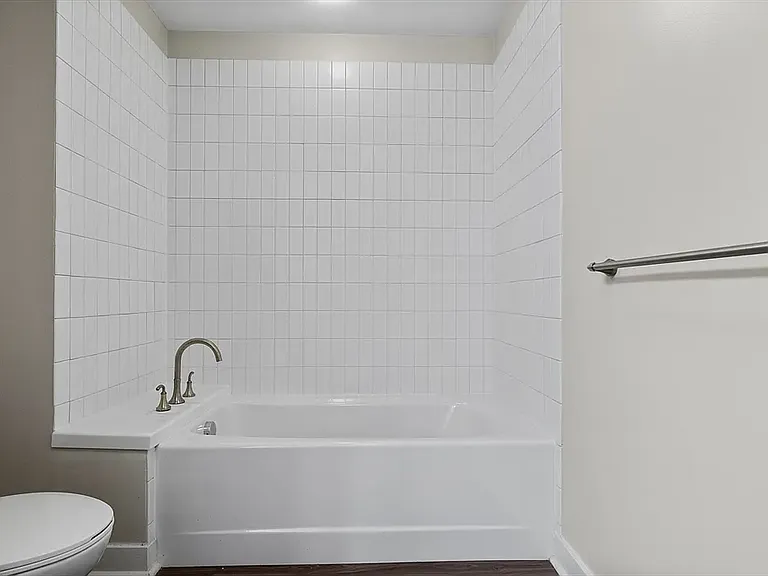 166 Terrace St #411 — Photo 26